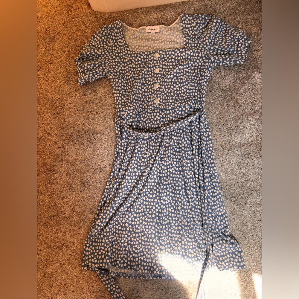 Gilli Sky and Ivory Patterned Top